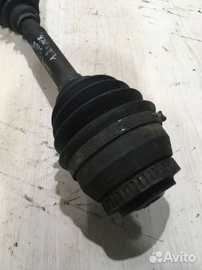 Полуось передняя левая шаран 1.8 МКПП 2001 год