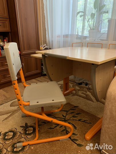 Растушая парта (стол) и стул Дэми