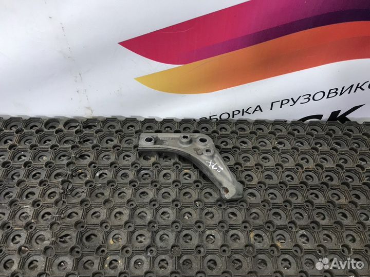 Кронштейн бампера левый Scania 5-series