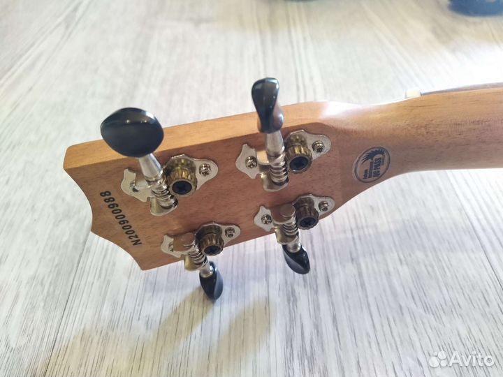 Укулеле flight