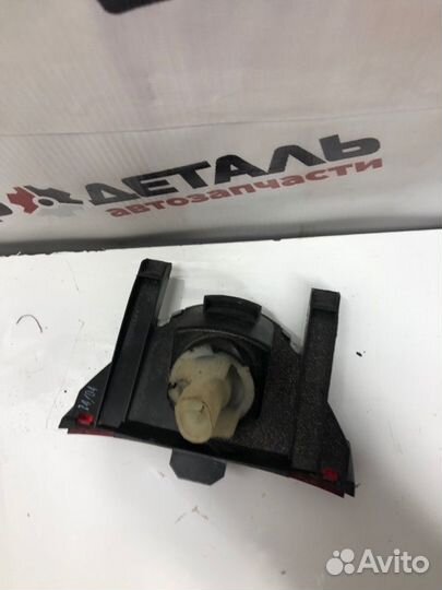 Стоп-сигнал Nissan Primera P12 седан QG 16 1.6