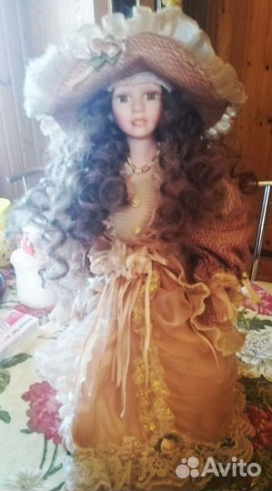 Куклы фарфоровые, в отличном состоянии