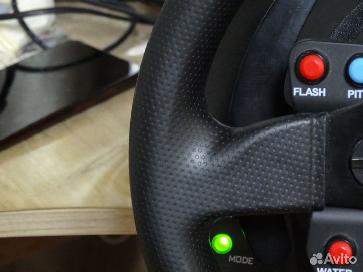 Игровой руль thrustmaster t300rs