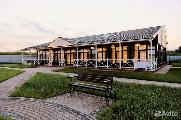 Банкетный Зал У Озера