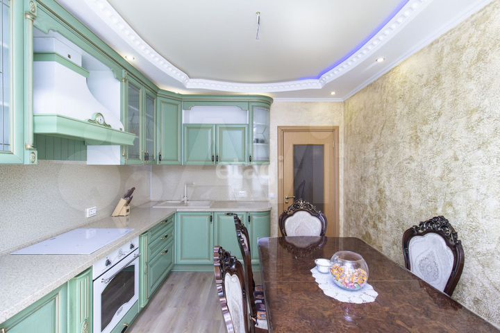 2-к. квартира, 62 м², 7/14 эт.