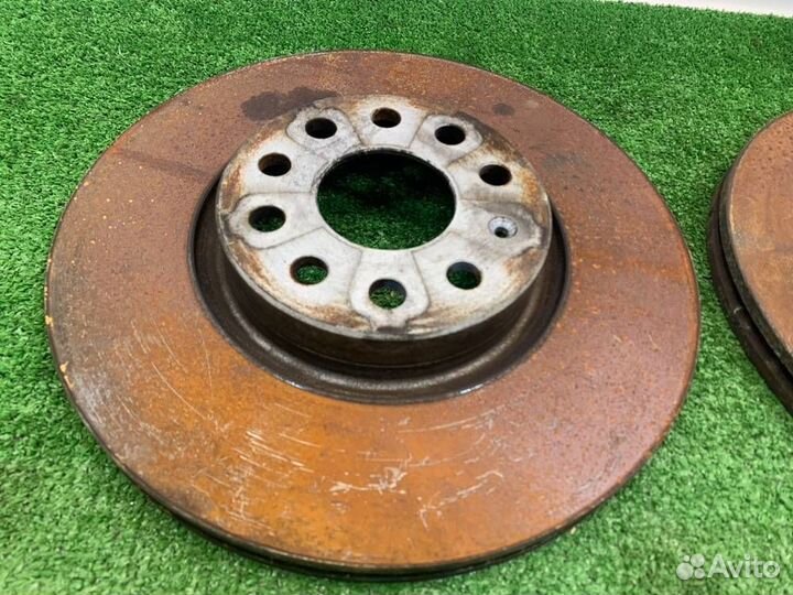 Диск тормозной передний Audi Q3 8U cczc 2013