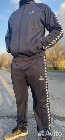 Мужском спортивный костюм kappa