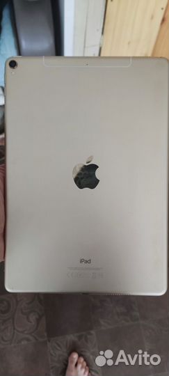 Продам iPad Pro 10.5 64гб