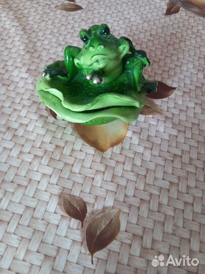 Лягушка копилка денежная