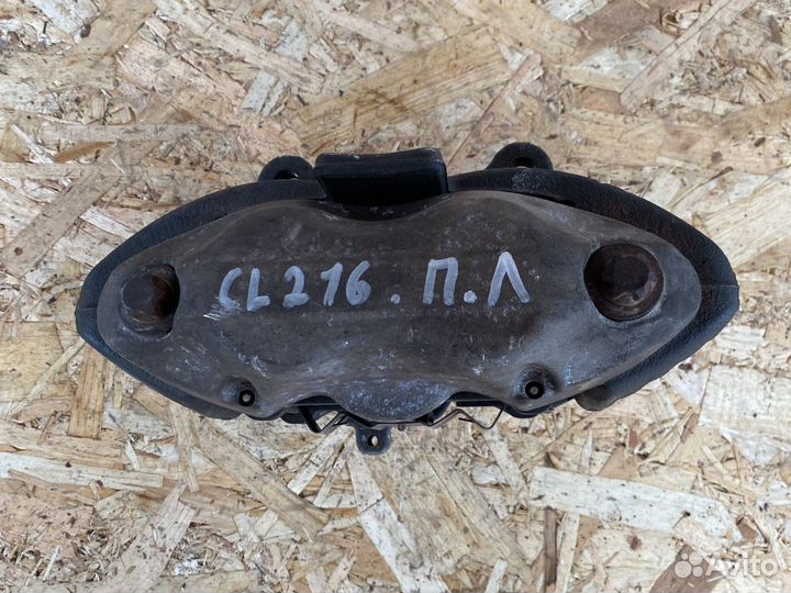 Суппорт передний левый Мерседес w216