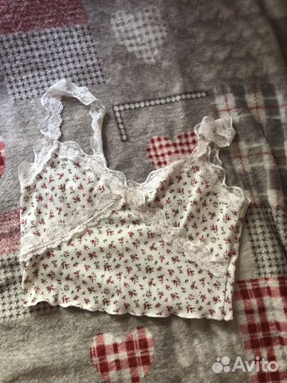 Топ летний кружева