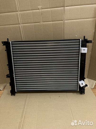 Радиатор охлаждения Веста