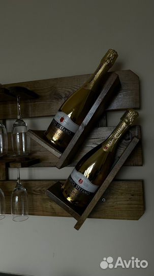 Полка для бокалов и бутылок