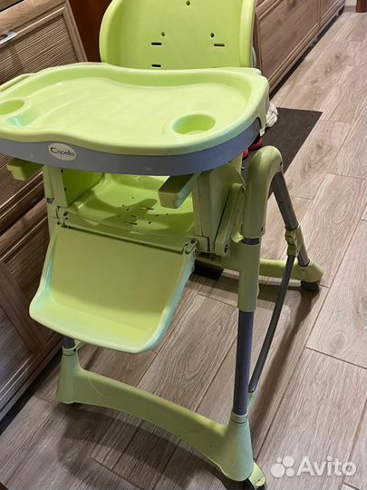 Стульчик для кормления capella