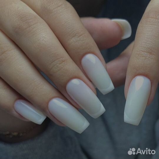 Модель на наращивание ногтей