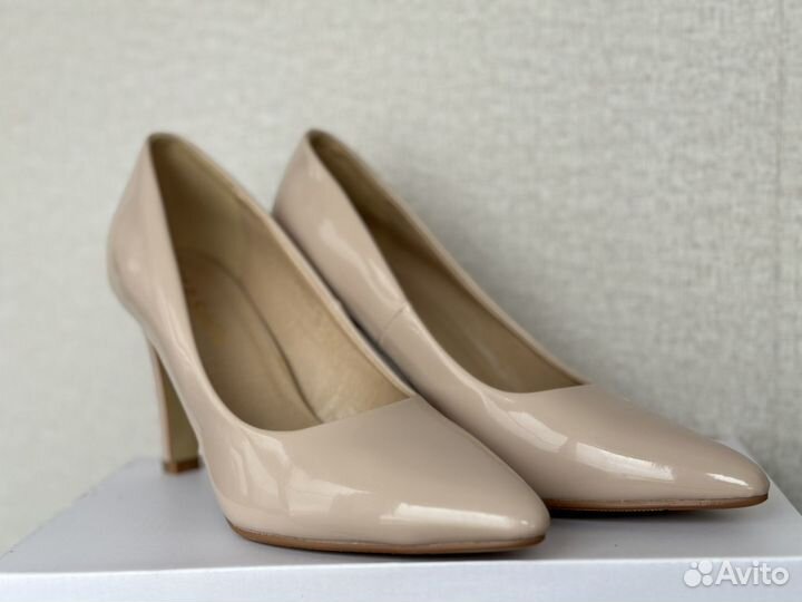 Туфли женские 40 размер бежевые