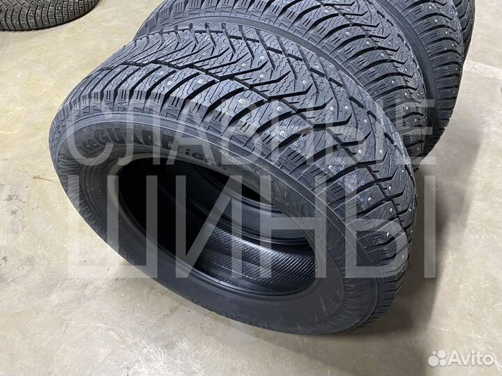 Yokohama IceGuard Stud IG65 275/55 R20 117T