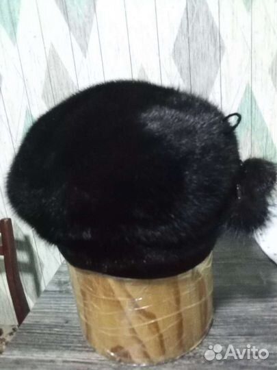 Берет женский норковый