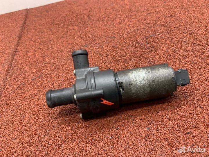 Насос (помпа) Ford Transit 8 MK8 2014- BUS 125Л.С