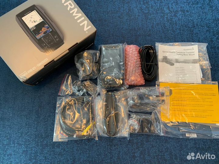 Эхолот Garmin Striker Vivid 4Cv GT20