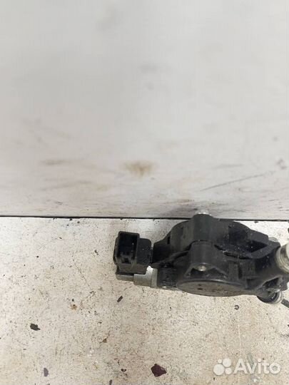 Стеклоподъемник электрический задний правый