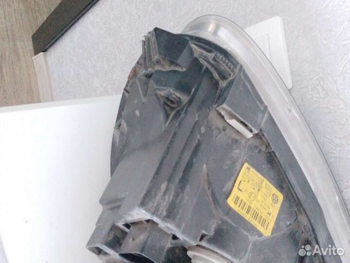 Фара левая vw гольф5