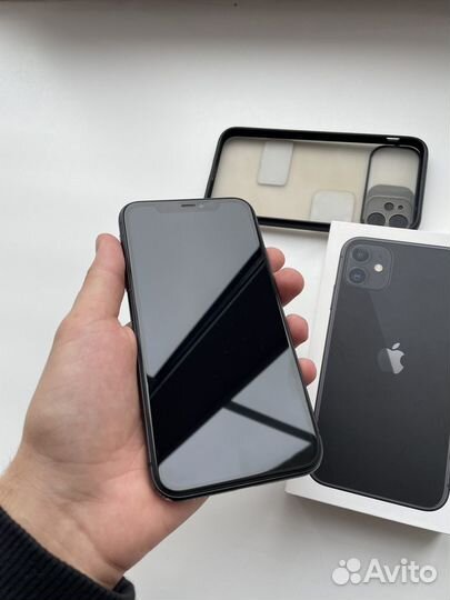 iPhone 11, 64 ГБ