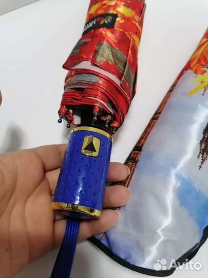 Новый разноцветный зонт в полуавтомат