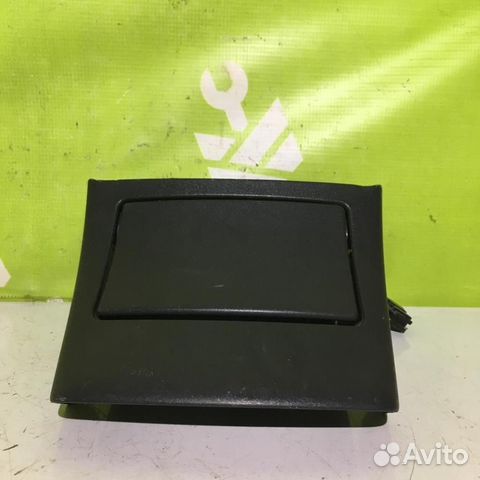 Пепельница задняя (в консоль) Мерседес Бенз 211