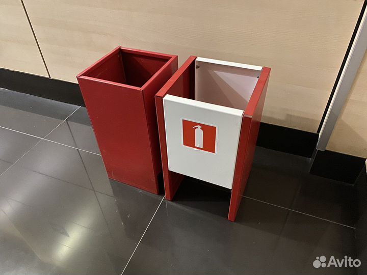 Подставка под огнетушитель