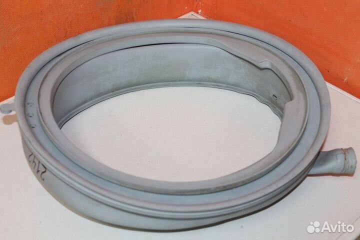 Манжета люка Bosch 681211 бу. 2142