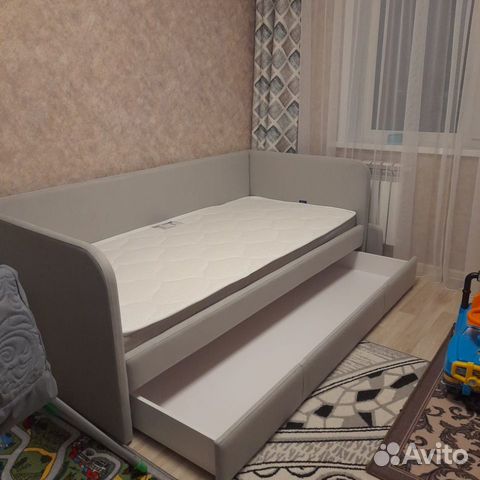 Кровать для подростков с дополнительным спальным м