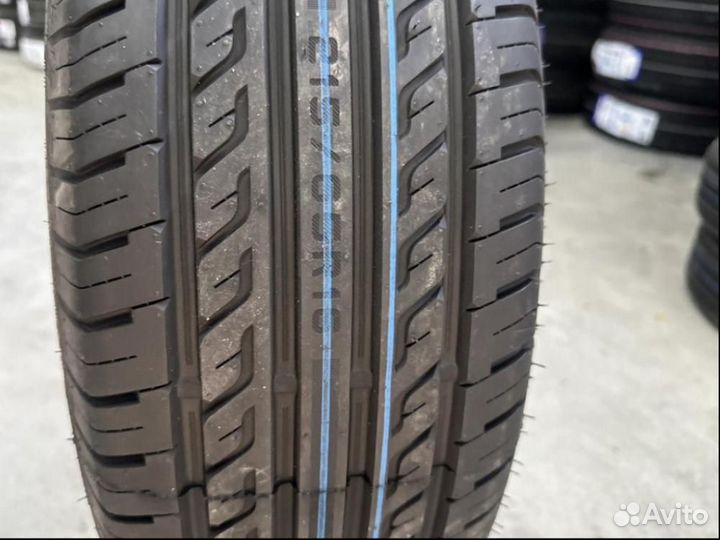 Windforce Catchfors PCR 215/65 R16 98H