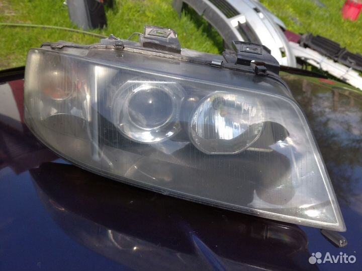 Передняя правая фара Ауди Олроуд С5 ксенон