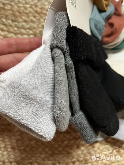 Носочки для новорожденного hm