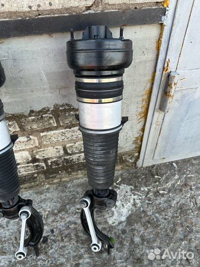 Пневмостойка передняя левая Audi A6 4G/C7 2013