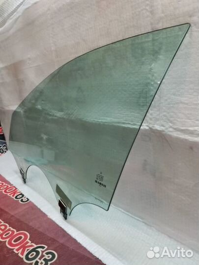 Стекло передний левый Mercedes-Benz S-Class