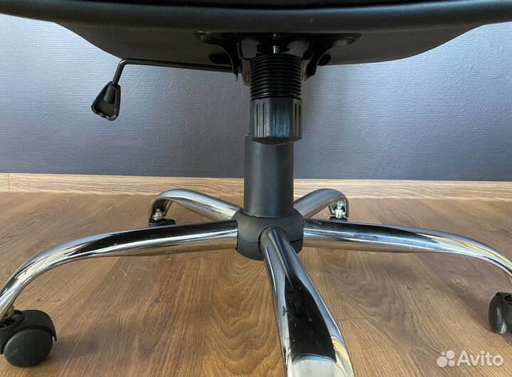 Кресло для офиса от производителя