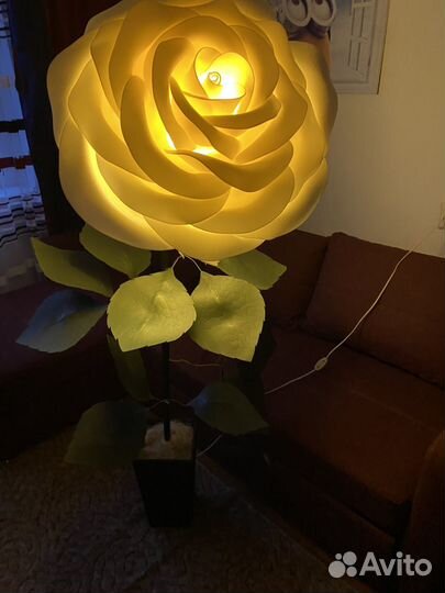 Светильник напольный цветы