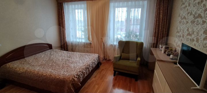 3-к. квартира, 102 м², 5/5 эт.