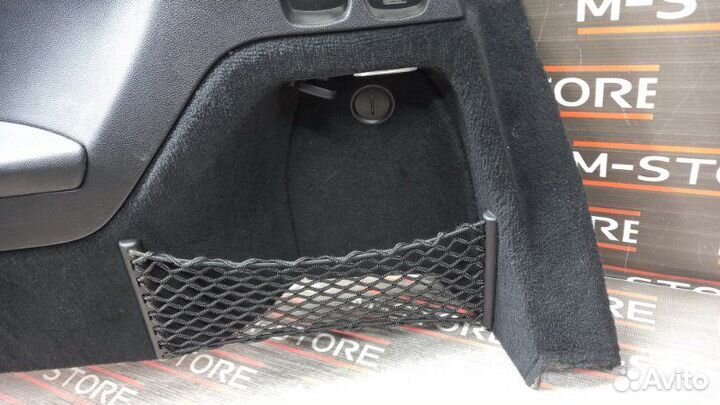 Обшивка багажника правая Mercedes-Benz R-Class