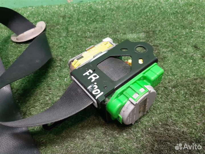 Ремень безопасности передний правый Toyota Verso