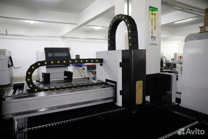 Лазерный станок для резки металла G-weike LF3015E