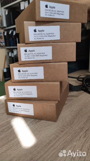 Зарядное устройство для MacBook. Новое, с гарантие