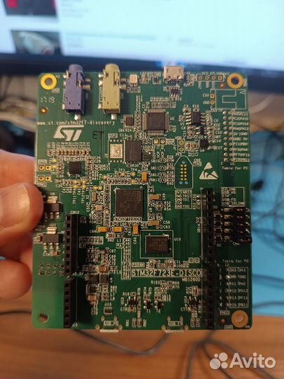 Отладочная плата STM32F723E-disco