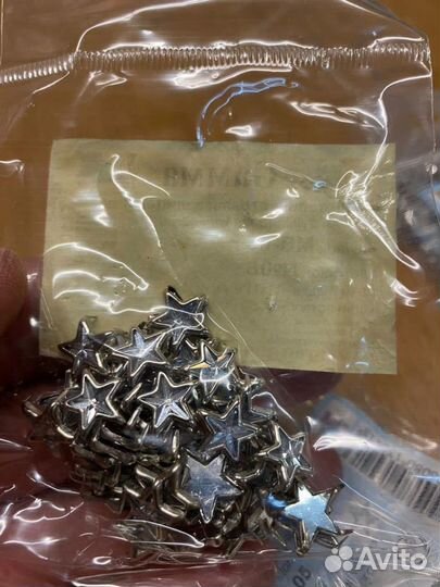 Стразы с шипами