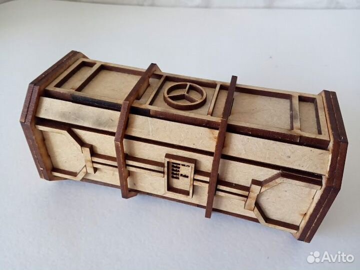 Контейнер с кодом Warhammer 40000