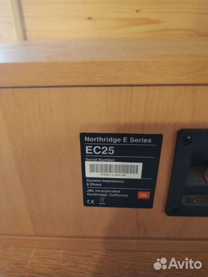 Акустическая колонка JBL EC 25