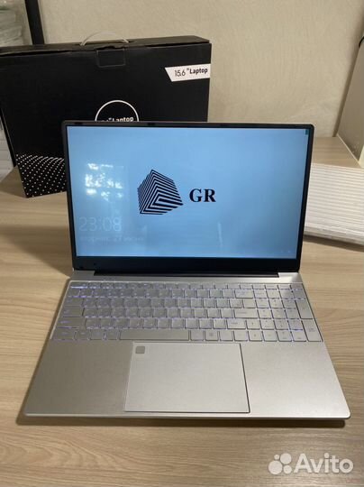 Ноутбук 15.6. новый в коробке Azerty 8/256 Гб