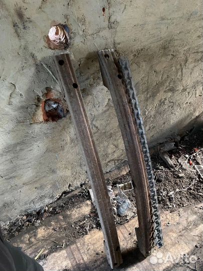 Усилитель бампера ford escape